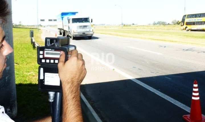 Control-de-velocidad-por-radar-cinemometro-APSV-Santa-Fe-e1476806638978