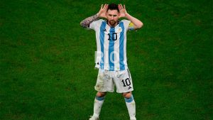 messi hablando del arbitraje https://www.youtube.com/watch?v=Unt1Fu_UaI4