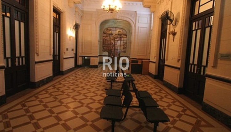 w_-AcBRNt_1300x655__1