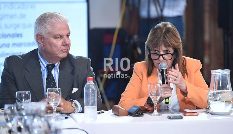 bullrich-y-otro